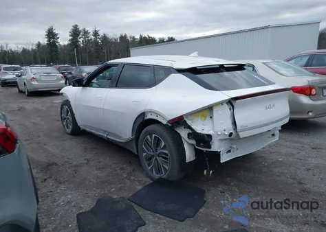 2024 Kia Ev6 Light Long Range z USA, uszkodzony, nr VIN KNDC3DLC9R5175820